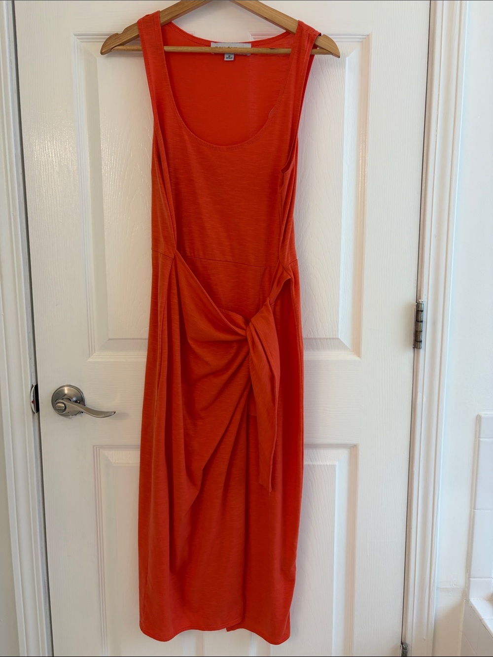 Beautiful Sleeveless Orange Knot-Front Women's Dress